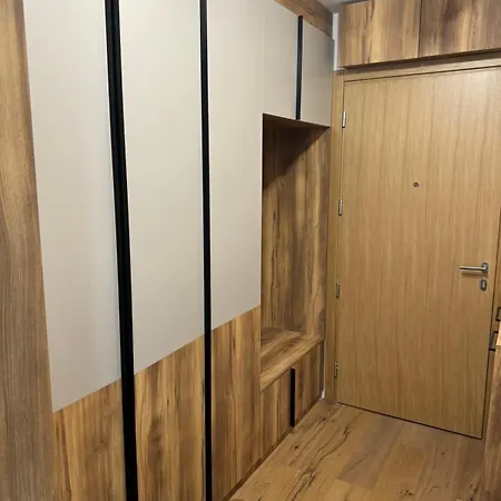 Apartman 241